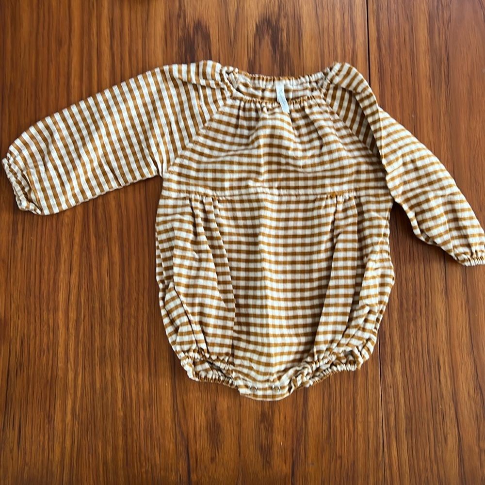 Rylee and cru onesie plan 12-18 month